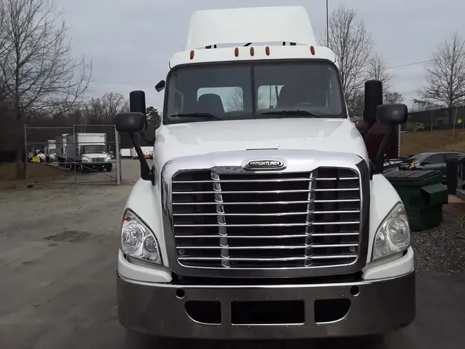 2019 FREIGHTLINER/MERCEDES CASCADIA 125b8351a11baea5f5a6c2f30bae158f88e