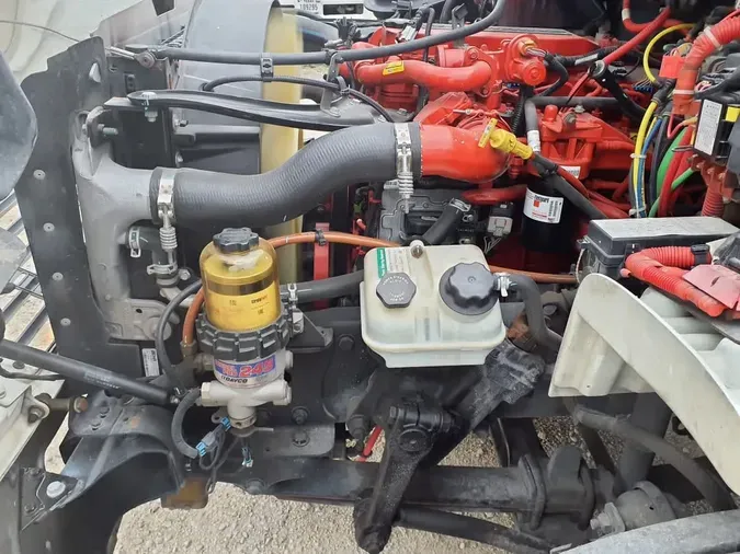 2018 FREIGHTLINER M2 106