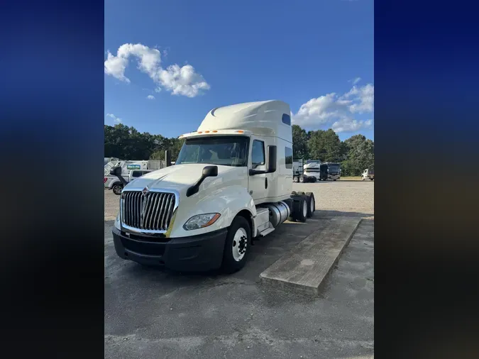 2020 International LT625b83ffc48fc3c3733acd07a4cdb70b56f