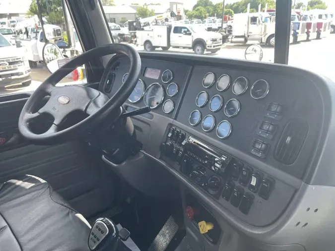 2019 Peterbilt 389
