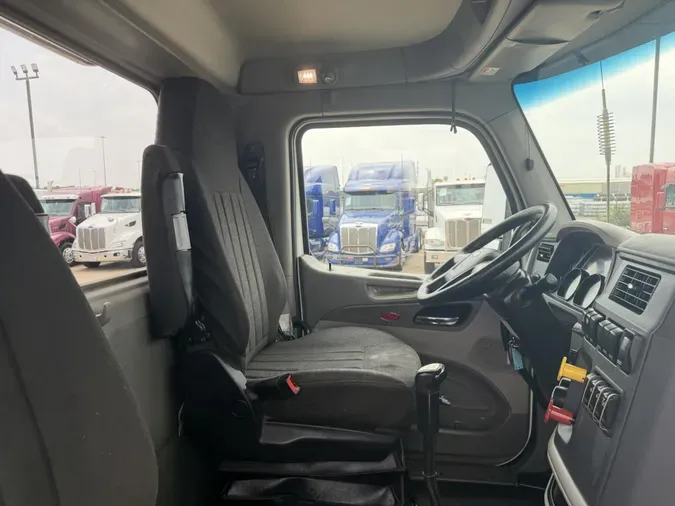 2021 Peterbilt 567b84f96f5f6240b934a9a1c42a588d0e0