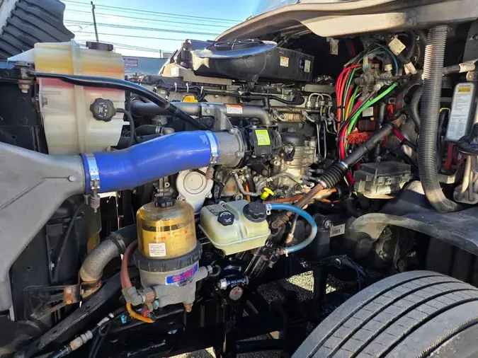 2020 FREIGHTLINER/MERCEDES CASCADIA 125