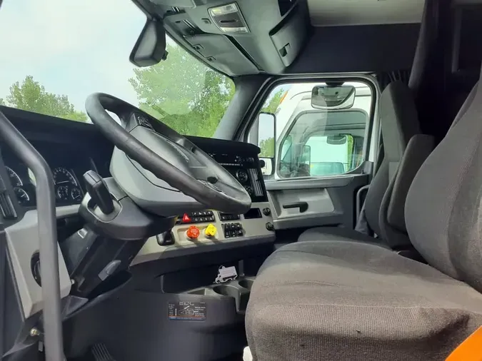 2020 FREIGHTLINER/MERCEDES NEW CASCADIA PX12664
