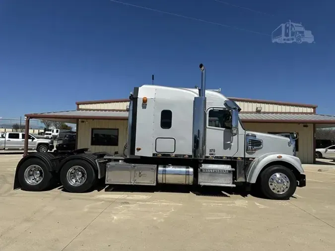 2019 FREIGHTLINER 122SD