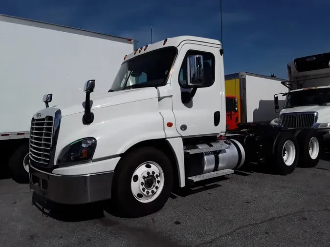 2020 FREIGHTLINER CASCADIA 125b857a2b7405ebeb0f0202d1654f4494f