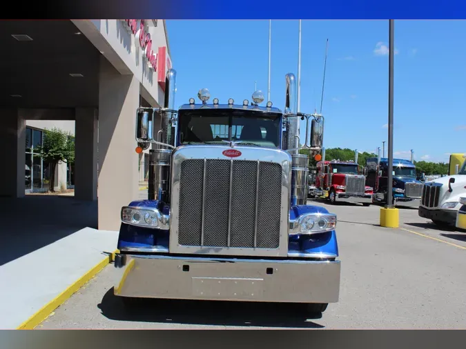 2024 Peterbilt 389