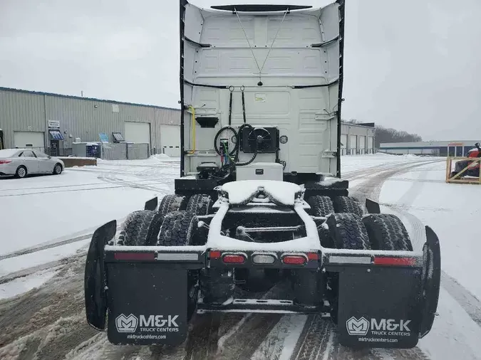 2022 VOLVO VNL64T740b85c296ee645ea57c0f036d4c9e90376