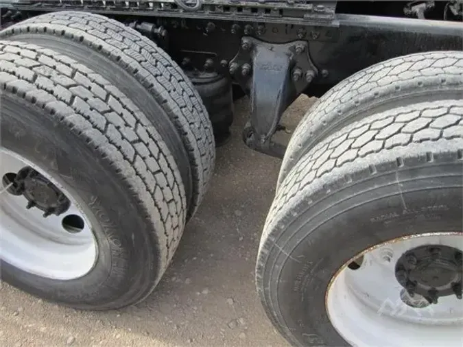 2007 STERLING A9500