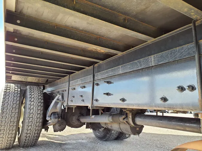 2019 FREIGHTLINER/MERCEDES M2 106