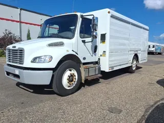 2017 FREIGHTLINER/MERCEDES M2 106