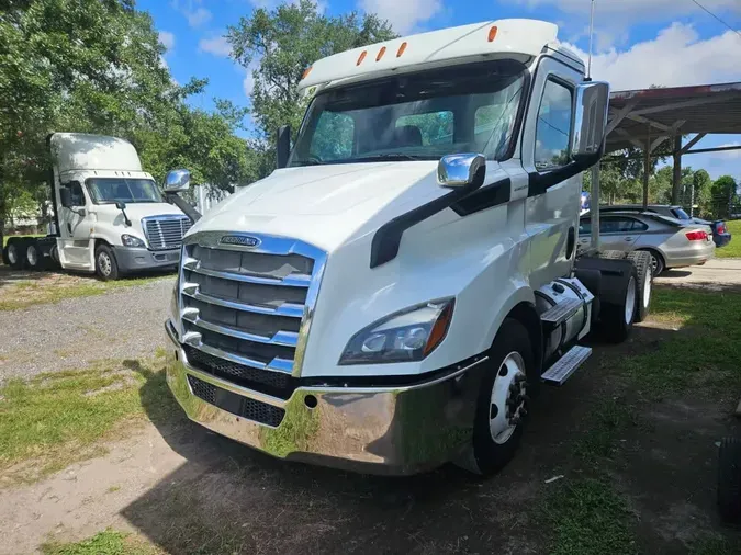 2020 FREIGHTLINER/MERCEDES NEW CASCADIA 116b8695cd76c6177983307790263163b2c