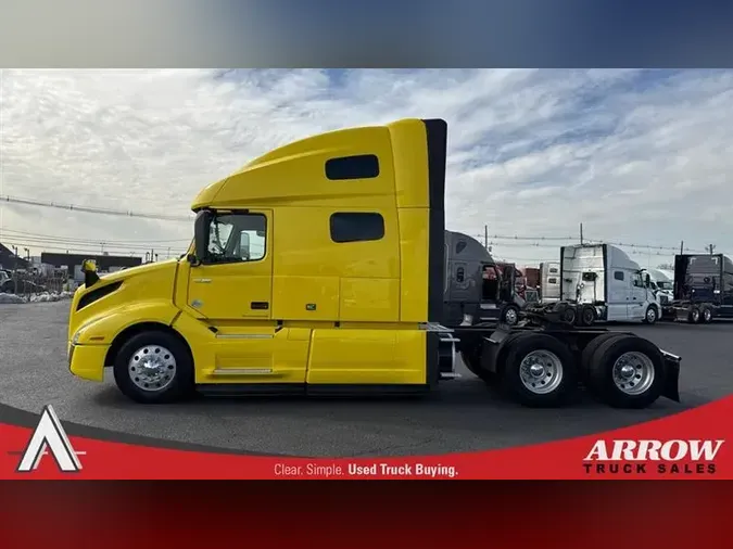 2021 VOLVO VNL64T760