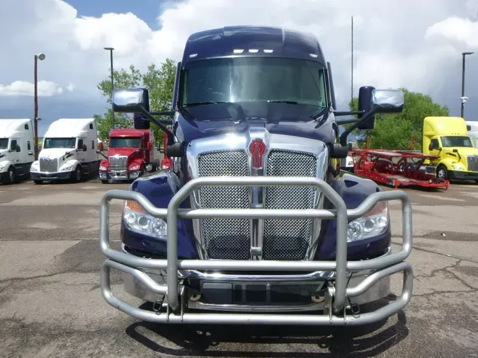 2023 Kenworth T680b86b0e415524d793ae7afd666d66895a
