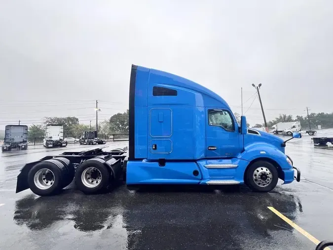 2021 Kenworth T680