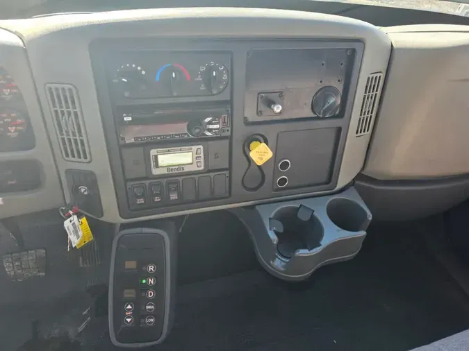 2019 NAVISTAR INTERNATIONAL 4300
