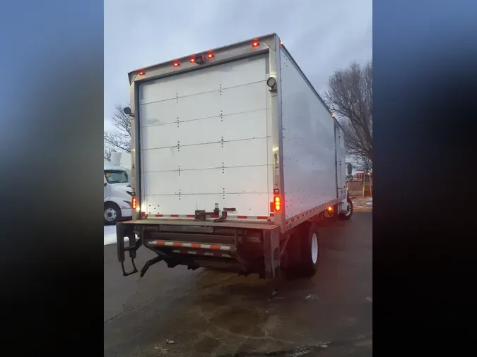 2020 FREIGHTLINER/MERCEDES M2 106