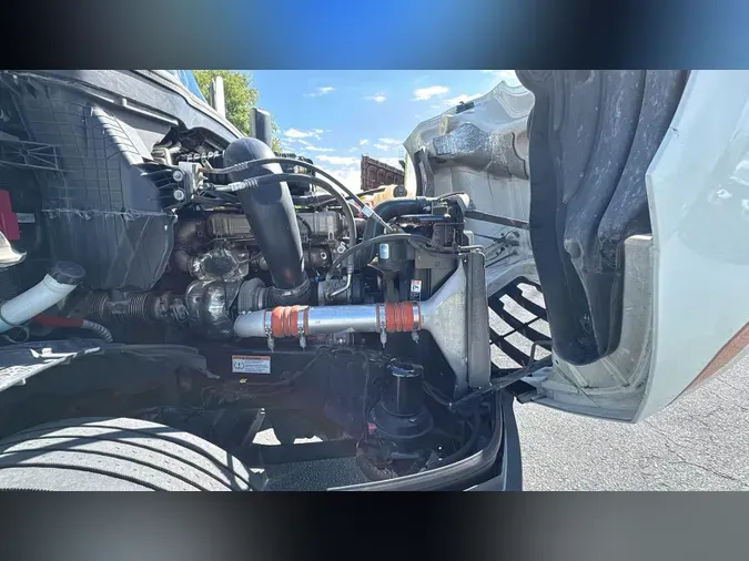 2022 Freightliner Cascadia 126