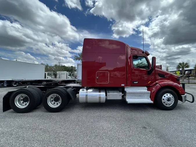 2022 Peterbilt 579