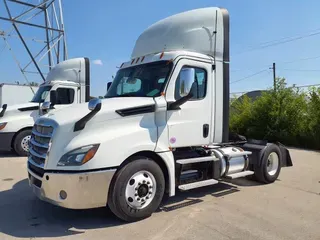 2019 FREIGHTLINER NEW CASCADIA 126