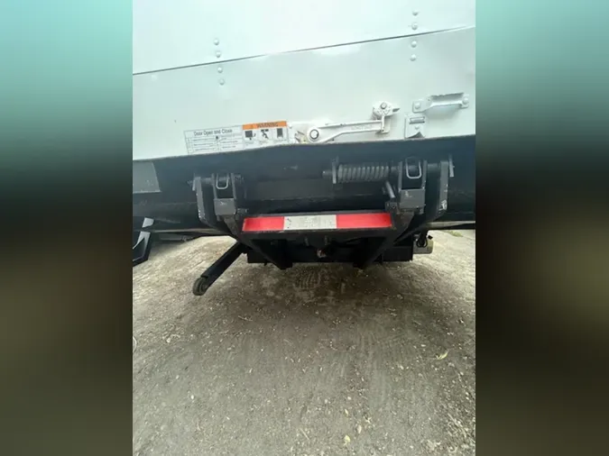 2018 ISUZU NPR HD