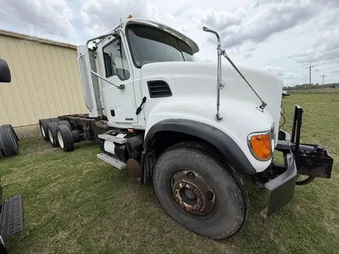 2006 MACK GRANITE CV713