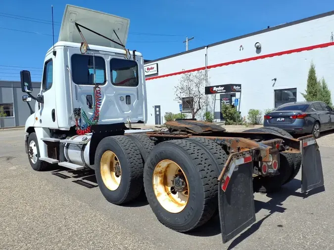 2017 FREIGHTLINER/MERCEDES CASCADIA 125b87bfa777b6ce6fb82f31e3ddba7e887