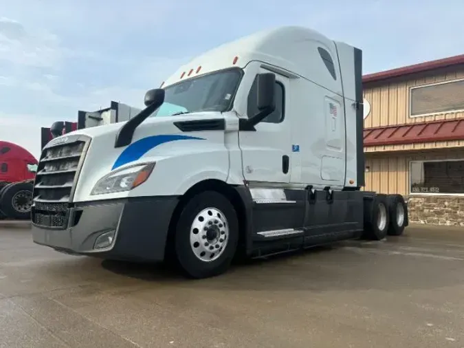 2022 Freightliner Cascadia 126b87ea67ce1d4db502013560c7fe39002