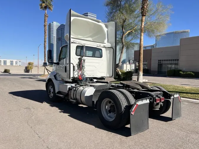 2021 NAVISTAR INTERNATIONAL RH613 DAYCAB S/A