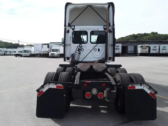 2020 FREIGHTLINER/MERCEDES CASCADIA 125