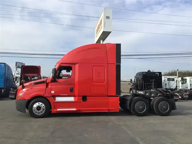 2022 FREIGHTLINER CASCADIA