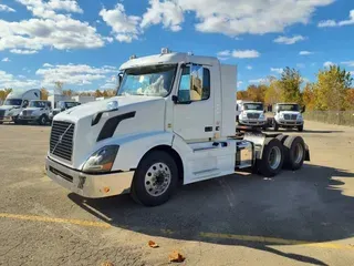 2017 VOLVO VNL64TRACTOR