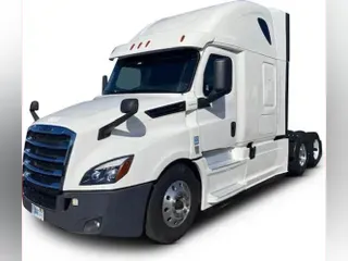 2020 Freightliner Cascadia