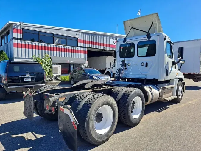 2020 FREIGHTLINER/MERCEDES CASCADIA 125b88ee336e62faa7caf7d67974e866ad9