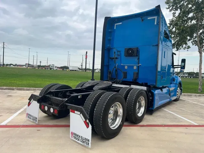 2022 Kenworth T680