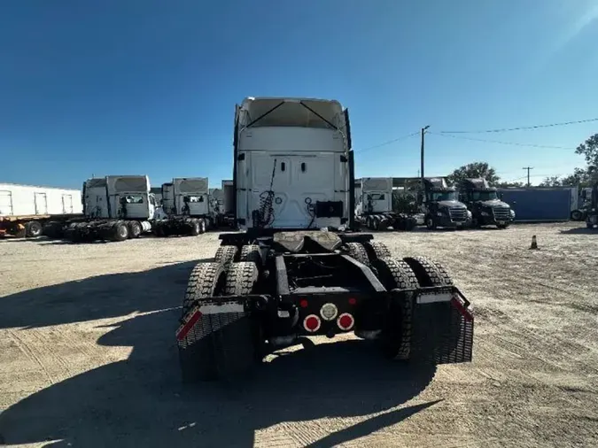 2020 FREIGHTLINER/MERCEDES NEW CASCADIA 116