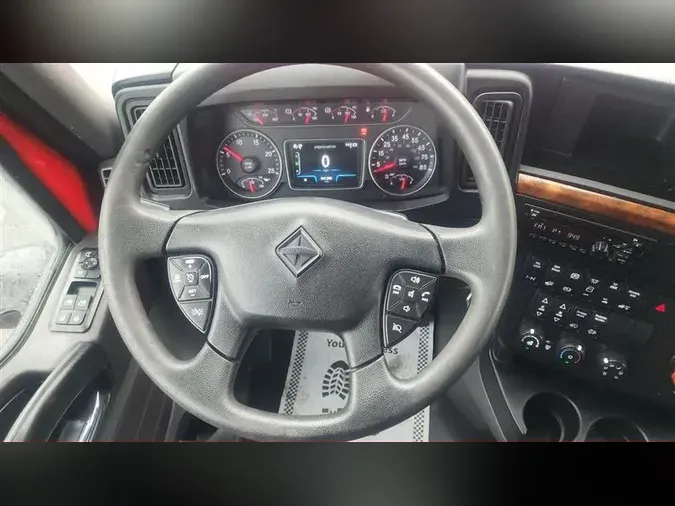 2020 INTERNATIONAL LT