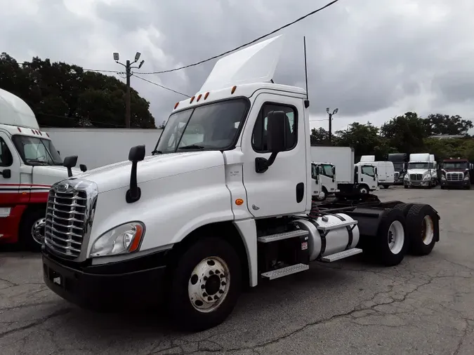 2017 FREIGHTLINER/MERCEDES CASCADIA 125b8983d0bbd9b617dfc5ade76f9d5a532