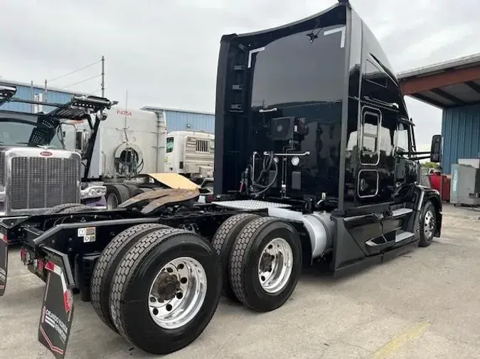 2023 Kenworth T680