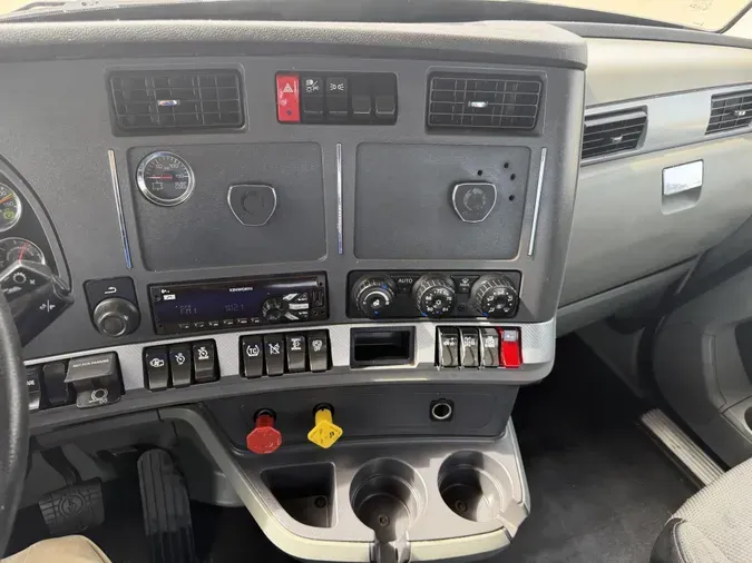 2021 Kenworth T680b89b1b2932882e89dd39c8b1835fa994