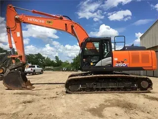 2019 HITACHI ZX250 LC-6N