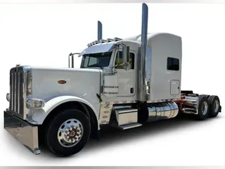 2023 Peterbilt 389