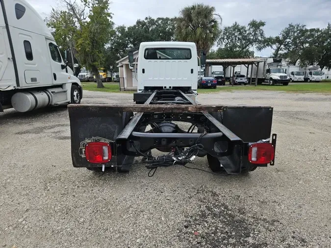 2019 FREIGHTLINER/MERCEDES M2 106
