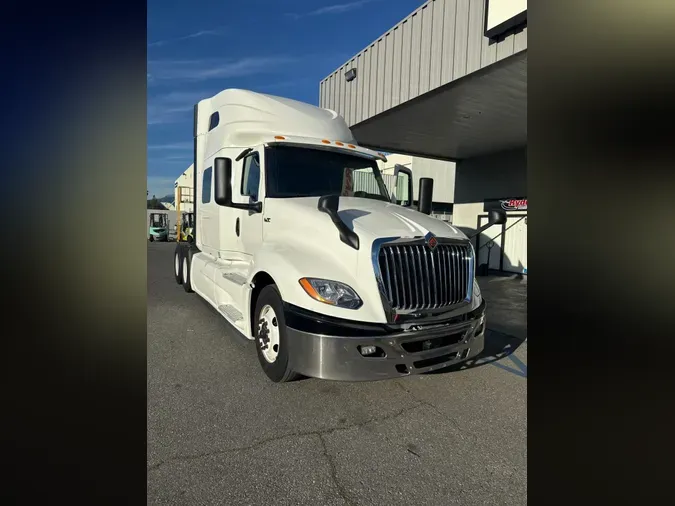 2020 NAVISTAR INTERNATIONAL LT625 SLPR CAB