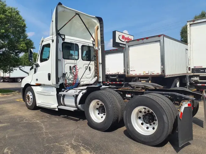 2021 FREIGHTLINER NEW CASCADIA PX12664