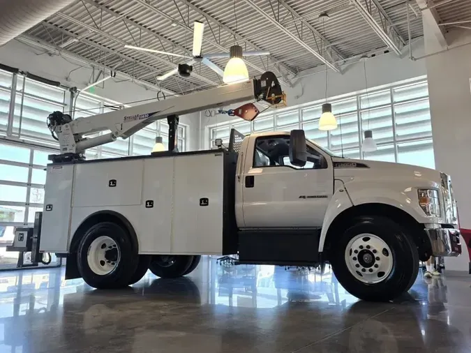 2024 Ford F-650SD