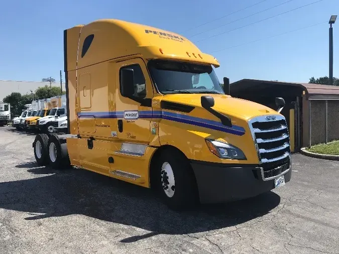 2020 Freightliner T12664STb8aa611f4eacbb80a2329d456494f28b