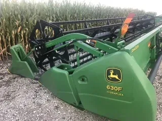 2004 John Deere 630F