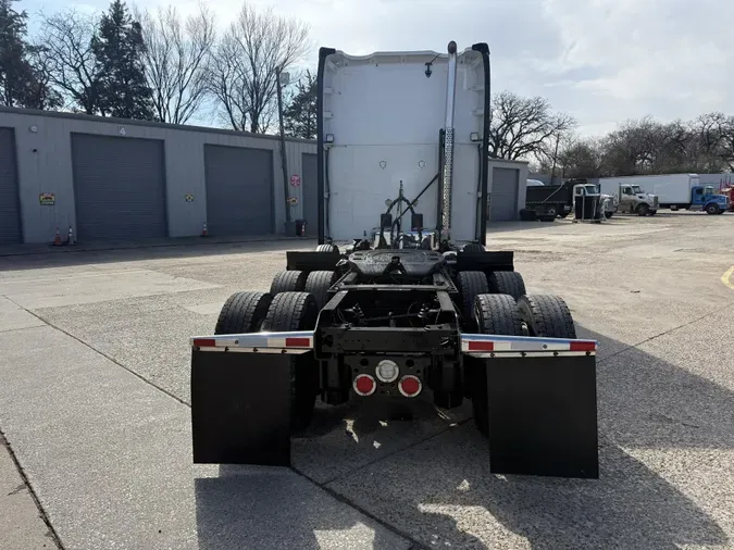 2021 Kenworth T680b8ada7a4bb8f7b6f77b026a230432208