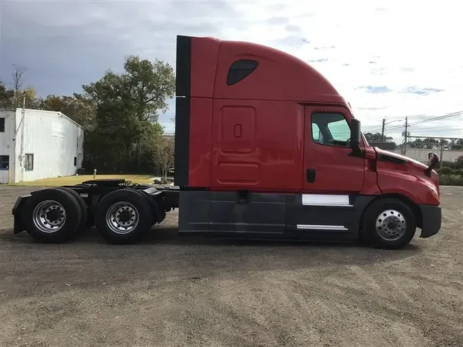 2020 FREIGHTLINER CASCADIA