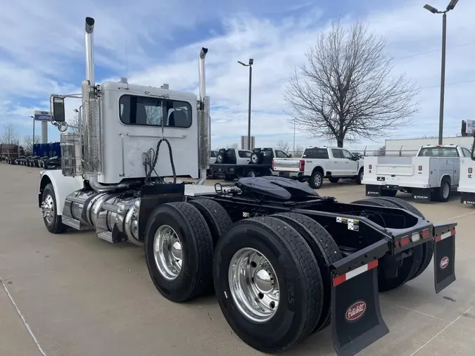 2019 Peterbilt 389